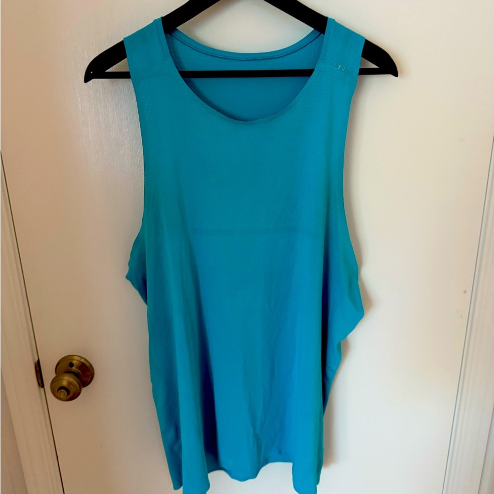 Lululemon tank top - good condition